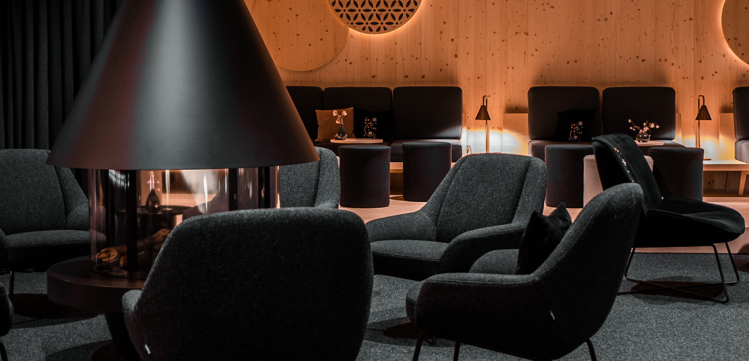 Designkamin in Schruns, Montafon © Alpstein Architekten GmbH, Hotel Amrai Suites